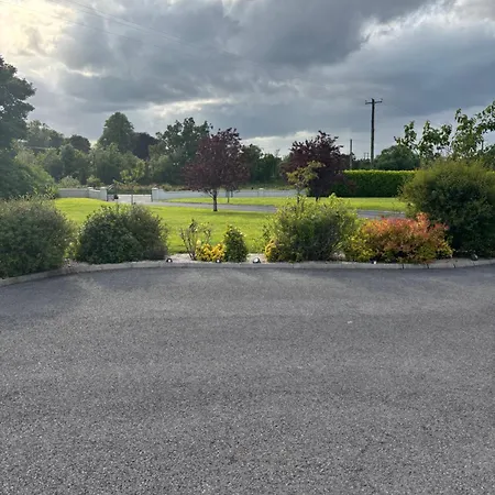 Cartown Carrick on Shannon
